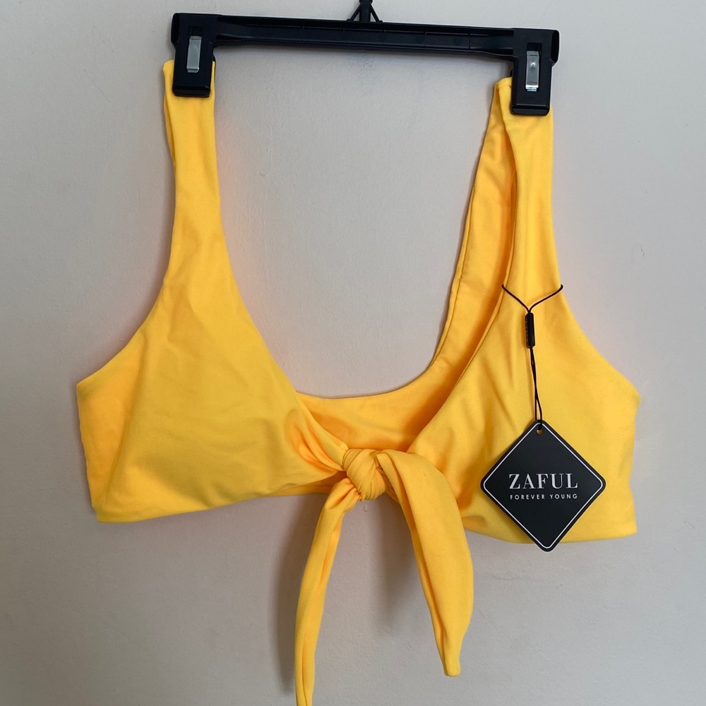 NWT Tied Plunging Bikini set